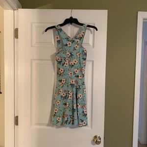Cute floral Hollister Dress